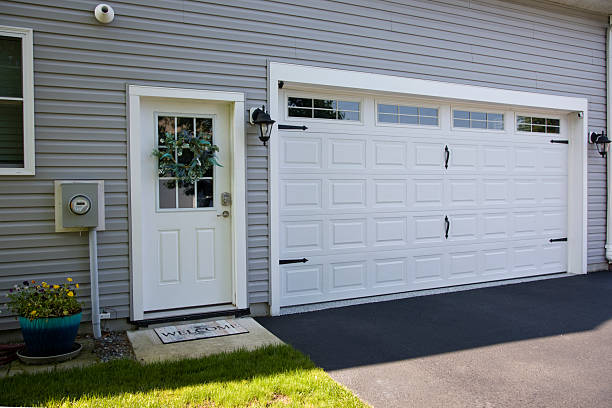 24/7 Emergency Garage Door Panel Replacement experts in Volga, SD